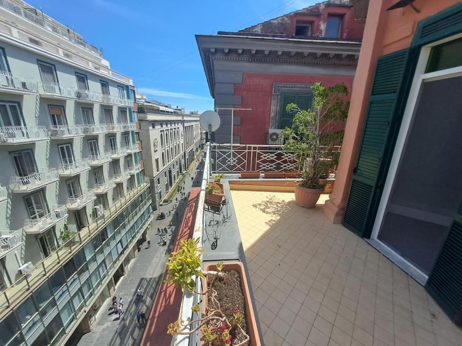 Alle Quattro Regine Napoli Bagian luar foto